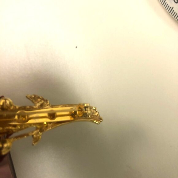 Vintage Red Roses Brooch Pin Metal Gold Toned Jewelry M 12 Valentines Old Money - Picture 14 of 14